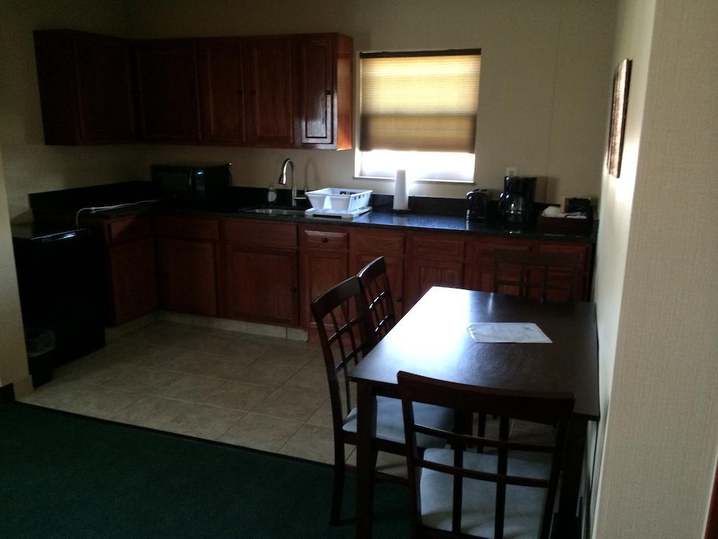 Pacer Inn & Suites Motel Delaware Zimmer foto